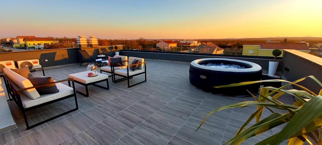 Villa Tia With Heated Pool & Jacuzzi Murvica  Exterior foto